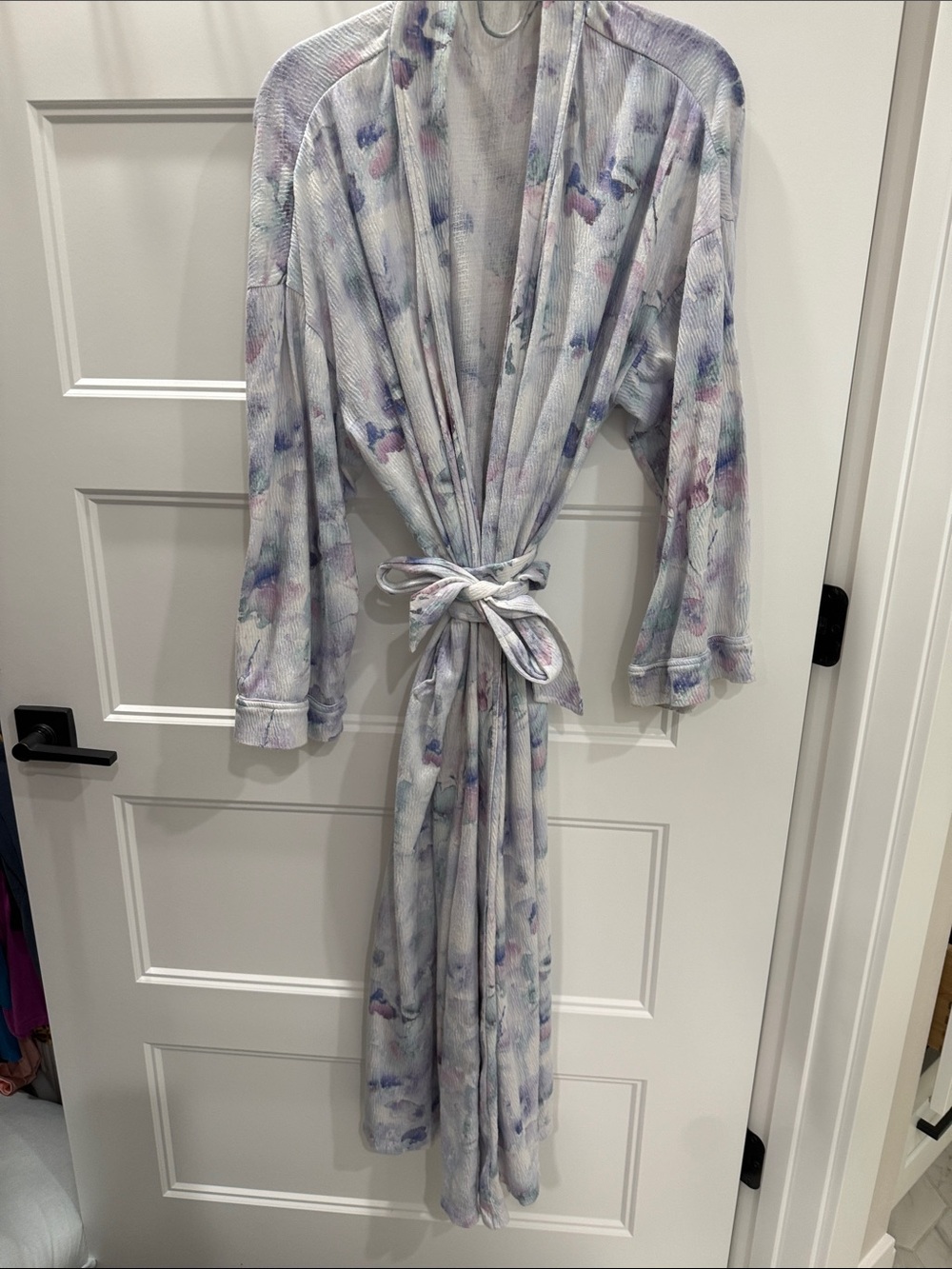 Soft Surroundings Pastel Floral Tie-Waist Robe in Lavender and Pink Wash